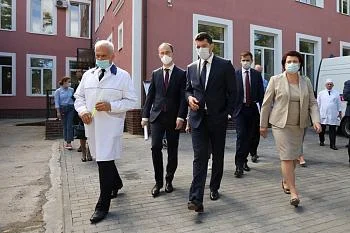 В Балтийской больнице завершен капитальный ремонт поликлиники и фасада лечебного корпуса