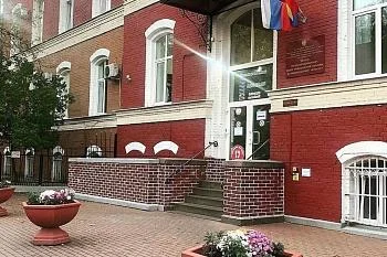 Центр специализированных видов медицинской помощи Калининградской области дал старт акции «Готовь ногти к лету» 