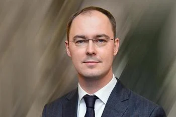 Министр здравоохранения региона Александр Кравченко поздравил ветеранов с Днем Победы в Великой Отечественной войне