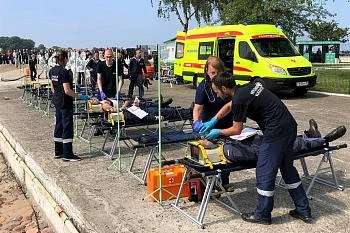 Специалисты территориального центра медицины катастроф приняли участие в учениях по спасанию на море