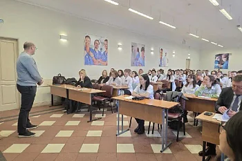 Определиться с будущей специализацией студентам-медикам помогли практикующие врачи